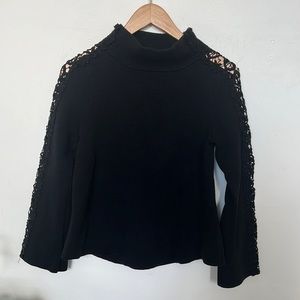 Mock neck Black sweat with lace cutouts